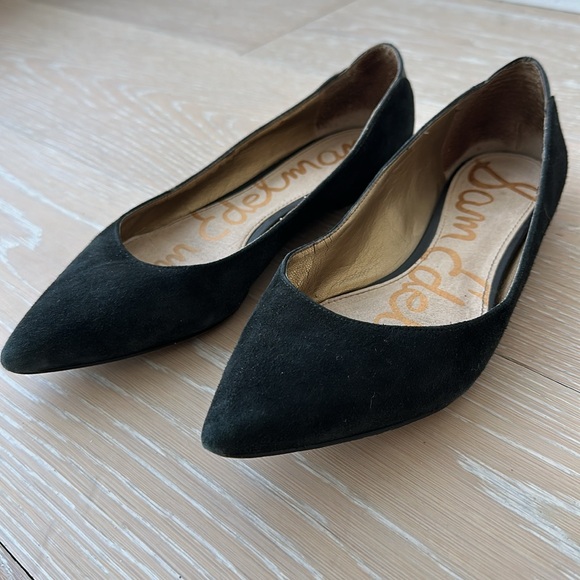 Chic Black suede Sam Edelman pointed toe flats - Picture 4 of 10
